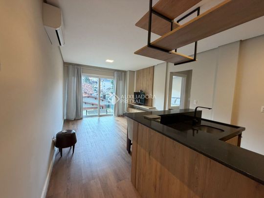Apartamento com 1 quarto e 78m² para alugar em Centro, Gramado. - Photo 1