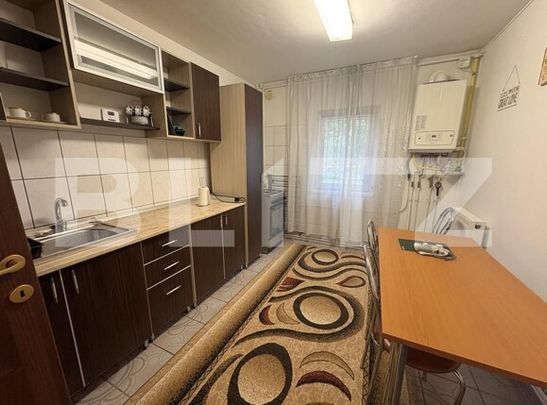 Apartament de 3 camere, decomandat, parcare, zona Sigma - Photo 1