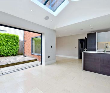 A beautifully presented three double bedroom semi-detached period h... - Photo 3