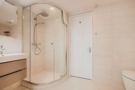 1 Bedroom 1 bathroom - Photo 4