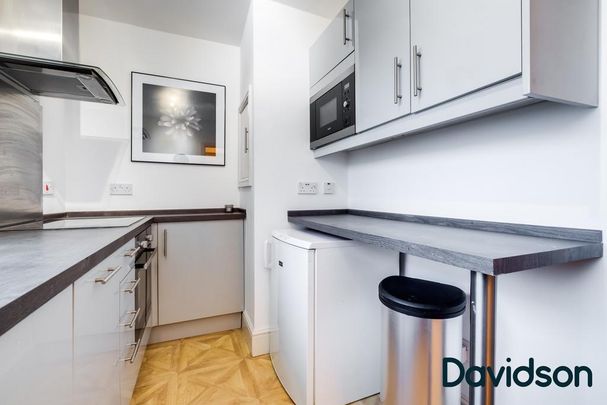 3 bedroom flat to rent - Photo 1