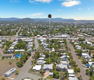 MODERN 2 BEDROOM UNIT IN HERMIT PARK + PRIVATE COURTYARD! - Photo 5