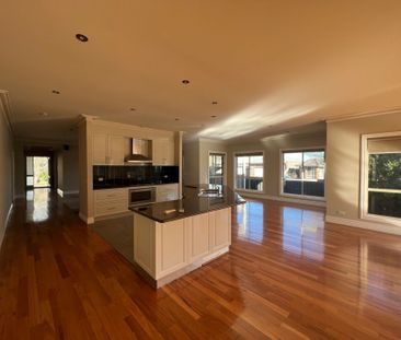 Neat & Tidy Family Home - Photo 5