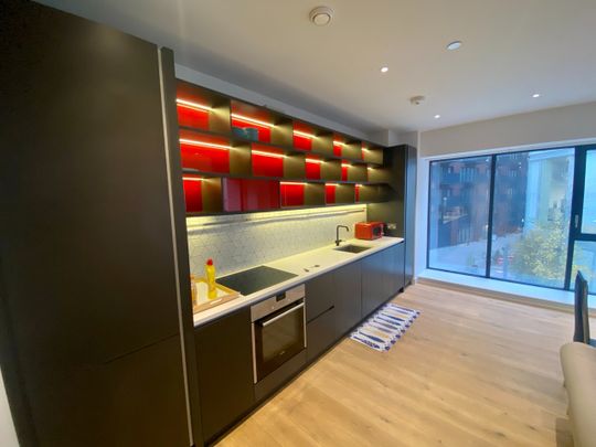 2 Bed Flat, Grantham House, E14 - Photo 1