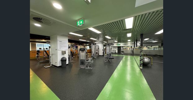 Spacious One Bedroom Suite - Photo 1