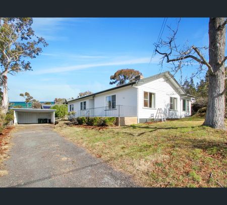 9 Giwang Street, Cooma, NSW 2630 - Photo 4