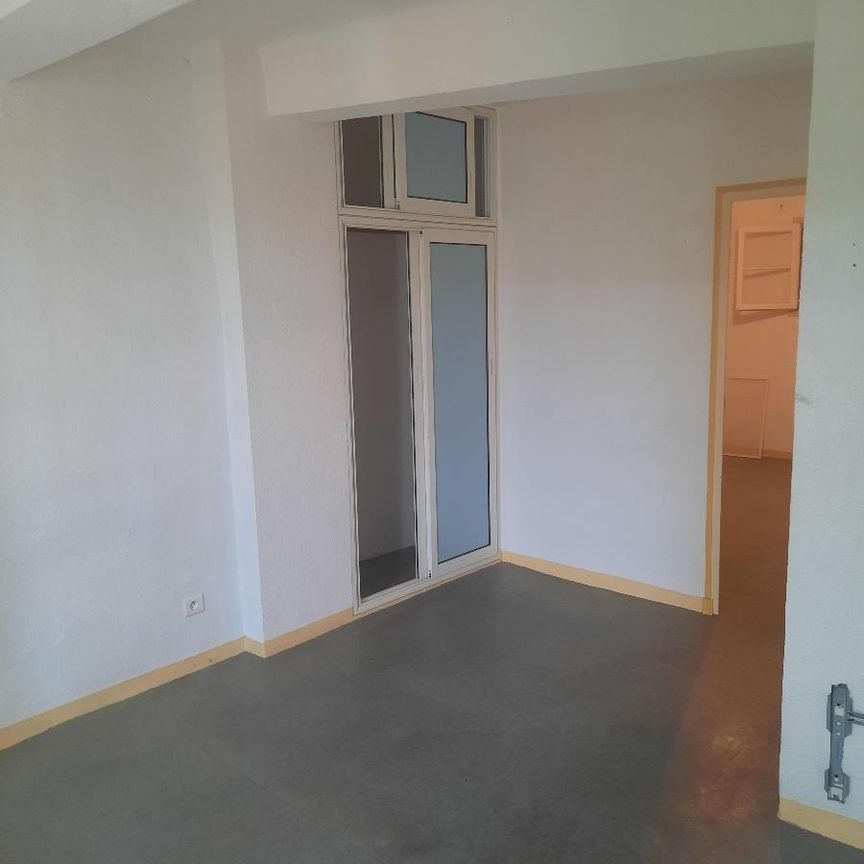 Location Appartement 2 pièces 29m² LORGUES 83510 - Photo 1