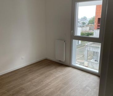 Location Appartement 2 pièces 41m² TRELAZE 49800 - Photo 4