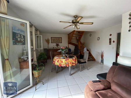 Location Maison 4 pièces 84m² CAPENDU 11700 - Photo 2
