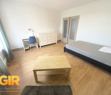 Location Maison 1 pièce 75m² RENNES 35000 - Photo 1