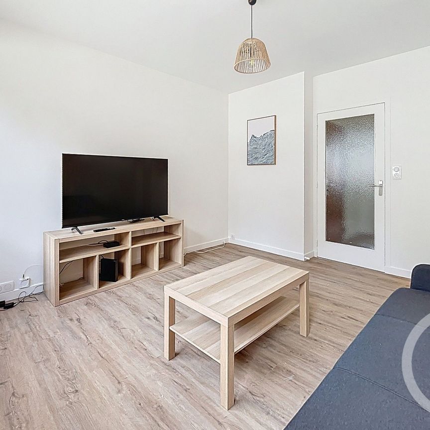 Location Appartement 1 pièce 66m² CLERMONT FERRAND 63000 - Photo 1