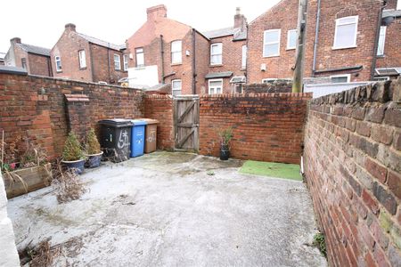 2 Bedroom House To Rent - Photo 5