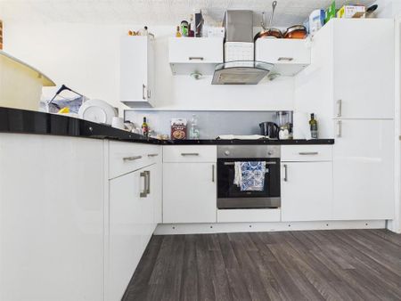 1 bedroom flat to rent - Photo 3