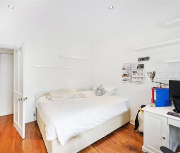 3 bedroom mews to rent - Photo 6