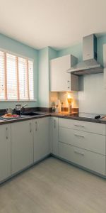 2 bedroom retirement property to rent - Photo 3