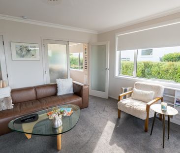 California inspired property in Maori Hill - Photo 1