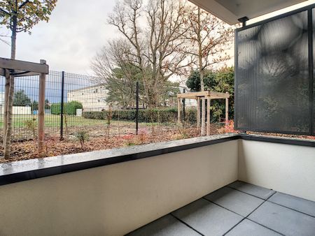 T2 - 40M2 - GARAGE - 69300 CALUIRE ET CUIRE - Photo 2