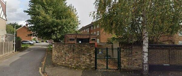 3 Bed Flat, Suffolk Road, IG3 - Photo 1