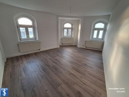 große 3 Zimmer Wohnung schöner Altbau DG - Photo 1