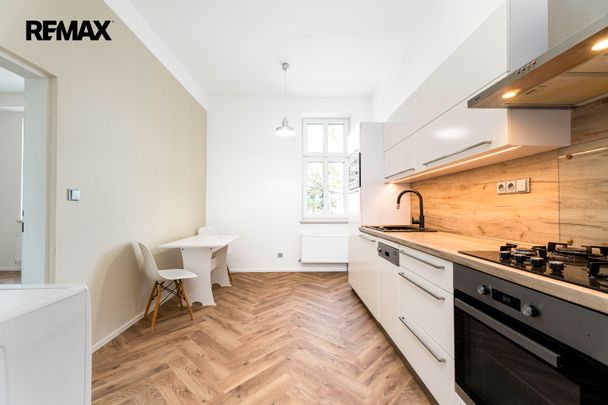 Pronájem bytu 1+1 v osobním vlastnictví 41 m², Opava - Photo 1