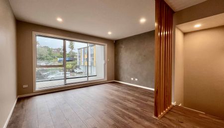 3 Bedroom- Spacious Living in Prime Location - Photo 2