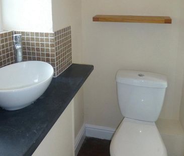 2 bedroom apartment to rent - Photo 6