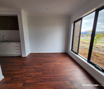 2 BEDROOM TOWNHOUSE IN MINTA ESTATE - Photo 6