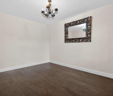 Colchester Avenue, Penylan, Cardiff, CF23 - Photo 5