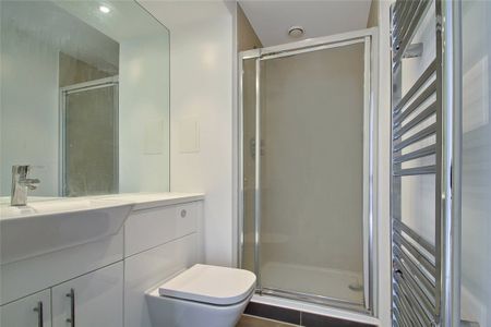 Central House, HA4, Ruislip Manor - Photo 5