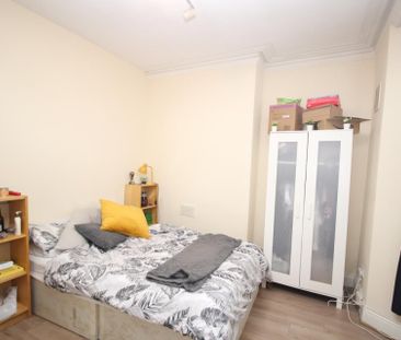 2 bedroom Student Flat to rent in King John Terrace, Heaton, Newcas... - Photo 5