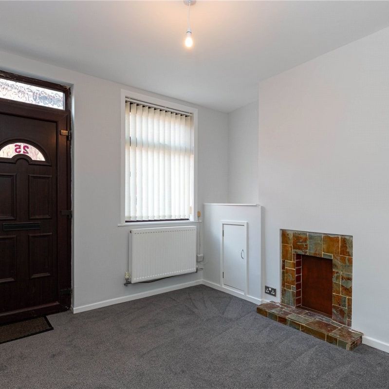 Wellington Street, Leek, Staffordshire, ST13 - Photo 1