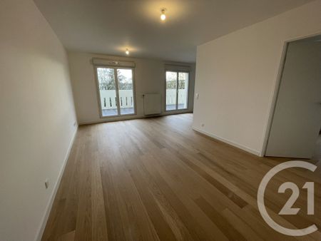Location Appartement 3 pièces 68m² LE PLESSIS ROBINSON 92350 - Photo 2