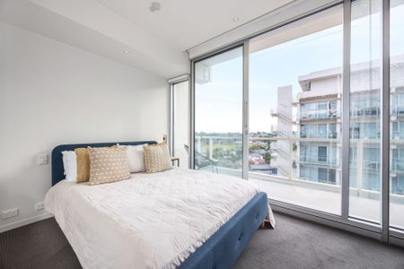 Stunning, Fully Furnished Apartment in Walkerville - Photo 5