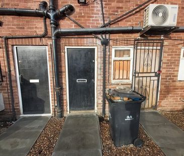 Flat 4, Irwin Approach, Halton, Leeds, LS15 0DW - Photo 2