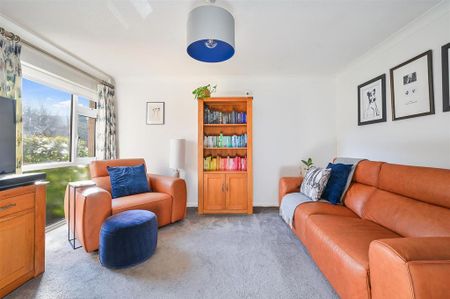 3 bedroom end of terrace house to rent - Photo 4