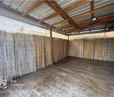 Where classic charm meets modern convenience - Photo 6