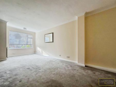 Warrington Square, Billericay, Essex - Photo 3