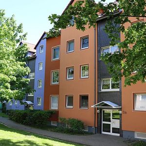 Dachgeschosswohnung in ruhiger Wohnlage - Photo 2