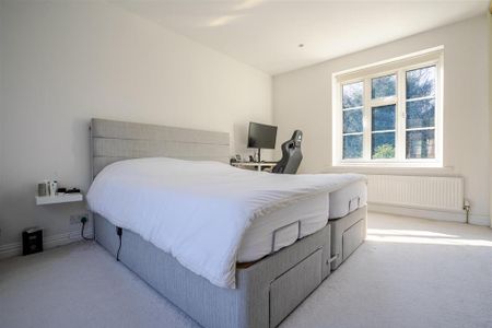 3 bedroom detached house to rent - Photo 3