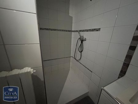 Location Appartement 3 pièces 53m² ST ETIENNE 42000 - Photo 5