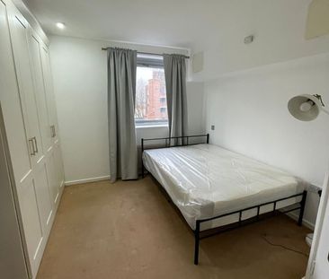 Room in a Shared Flat, Bromley High Street, E3 - Photo 6