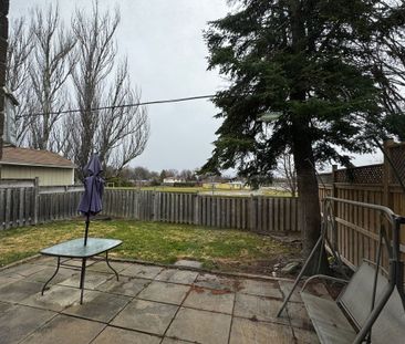 For Lease - 49 Doncaster Drive Unit# Upper, Brampton, Ontario - Photo 3