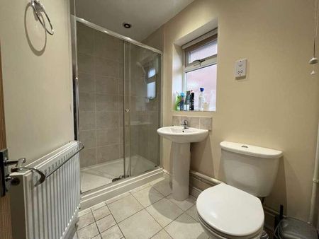 College Road, Bedford, MK43 - Photo 5