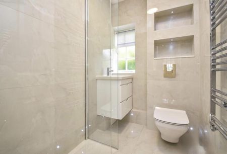 1 bedroom ground floor flat to rent - Photo 4