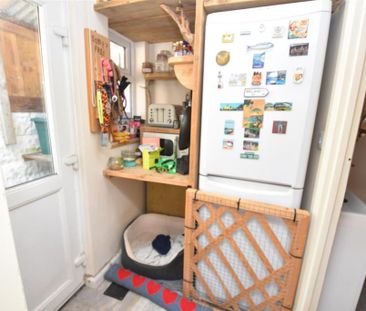 2 bedroom terraced house to rent - Photo 3