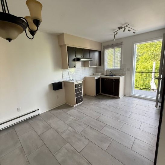 Appartement à louer - Sainte-Thérèse (Centre (Vieux)) - Photo 1