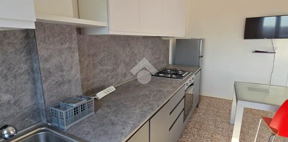Monolocale in affitto - Photo 2
