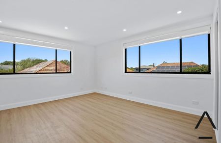 Newly Renovated Four-Bedroom Home + Self-Contained Teenage Retreat - Photo 5