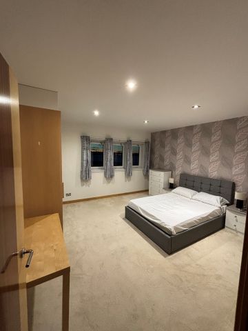 3 Bed Flat, Western Harbour Place, EH6 - Photo 4