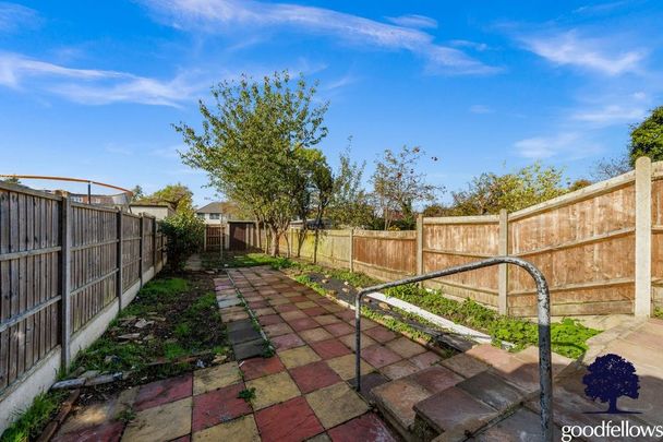 4 bedroom terraced house to rent - Photo 1